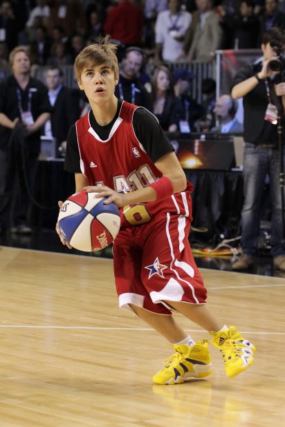Bieber shows off on the basketball court at the 2011 BBVA NBA All-Star Celebrity Game in Los Angeles. Even former NBA player <a href="http://www.nba.com/allstar/2011/celebrity.game/" target="_blank" target="_blank">Scottie Pippen said</a> he was surprised by Bieber's skills.