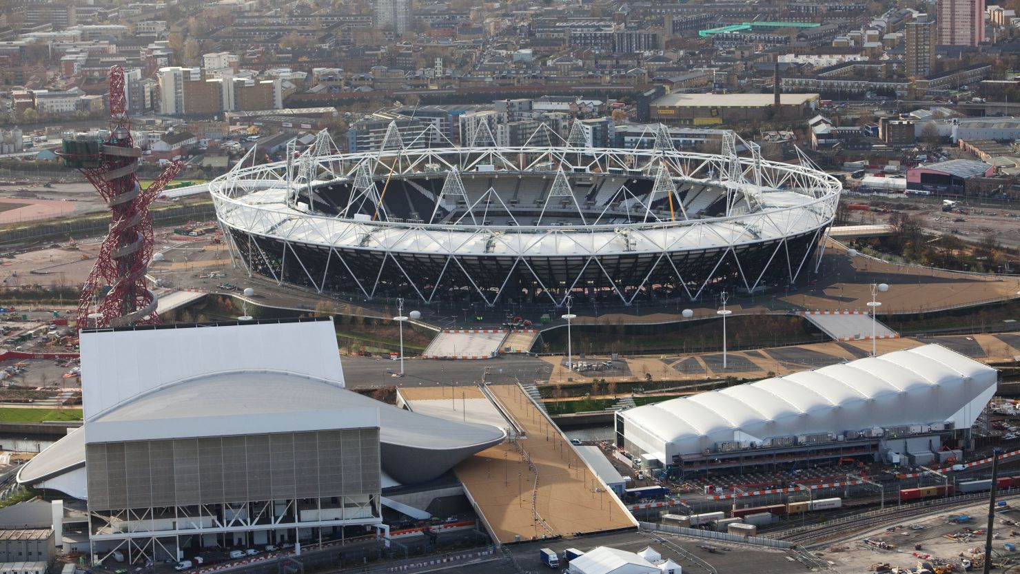A UK government commitee says that the bill for the London 2012 Olympics will rise to £11 billion ($17.2 billion).