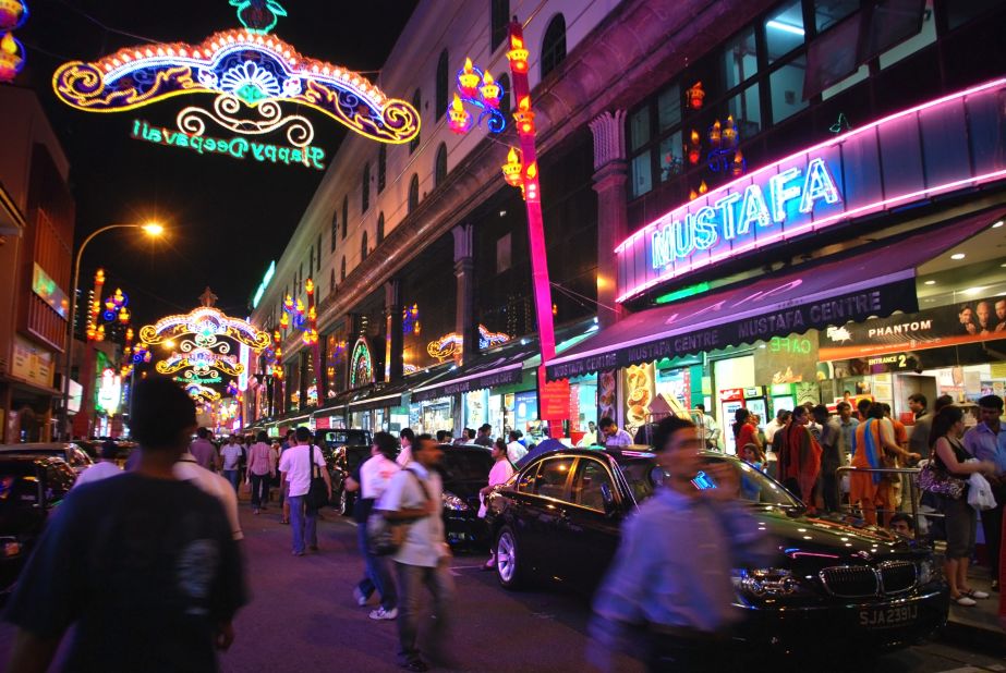 Little India is a remnant of Singapore's previous life as a colony of the British Empire and plays host to a vibrant expatriate Indian community.