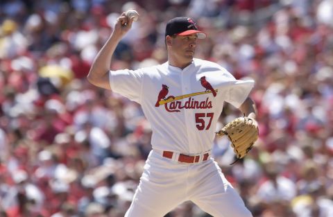 In 2002, St. Louis Cardinals baseball pitcher Darryl Kile was found dead in his hotel bed, having failed to turn up for pregame warm-ups following a heart attack.