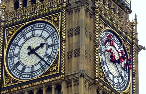"Big Ben" is one of London's most famous landmarks. The four glass clock faces on the tower, each measuring seven meters in diameter, are cleaned by a team of experts once every five years.