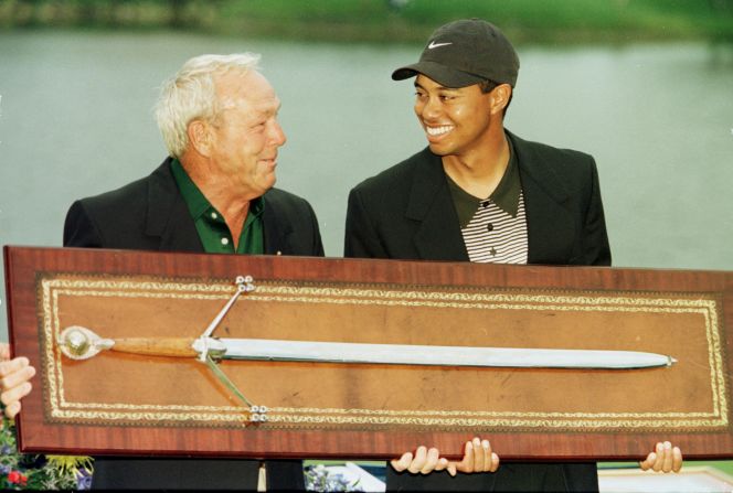 Woods picked up his first win at the tournament hosted by seven-time major winner Arnold Palmer in 2000, beating fellow American Davis Love III by four shots.