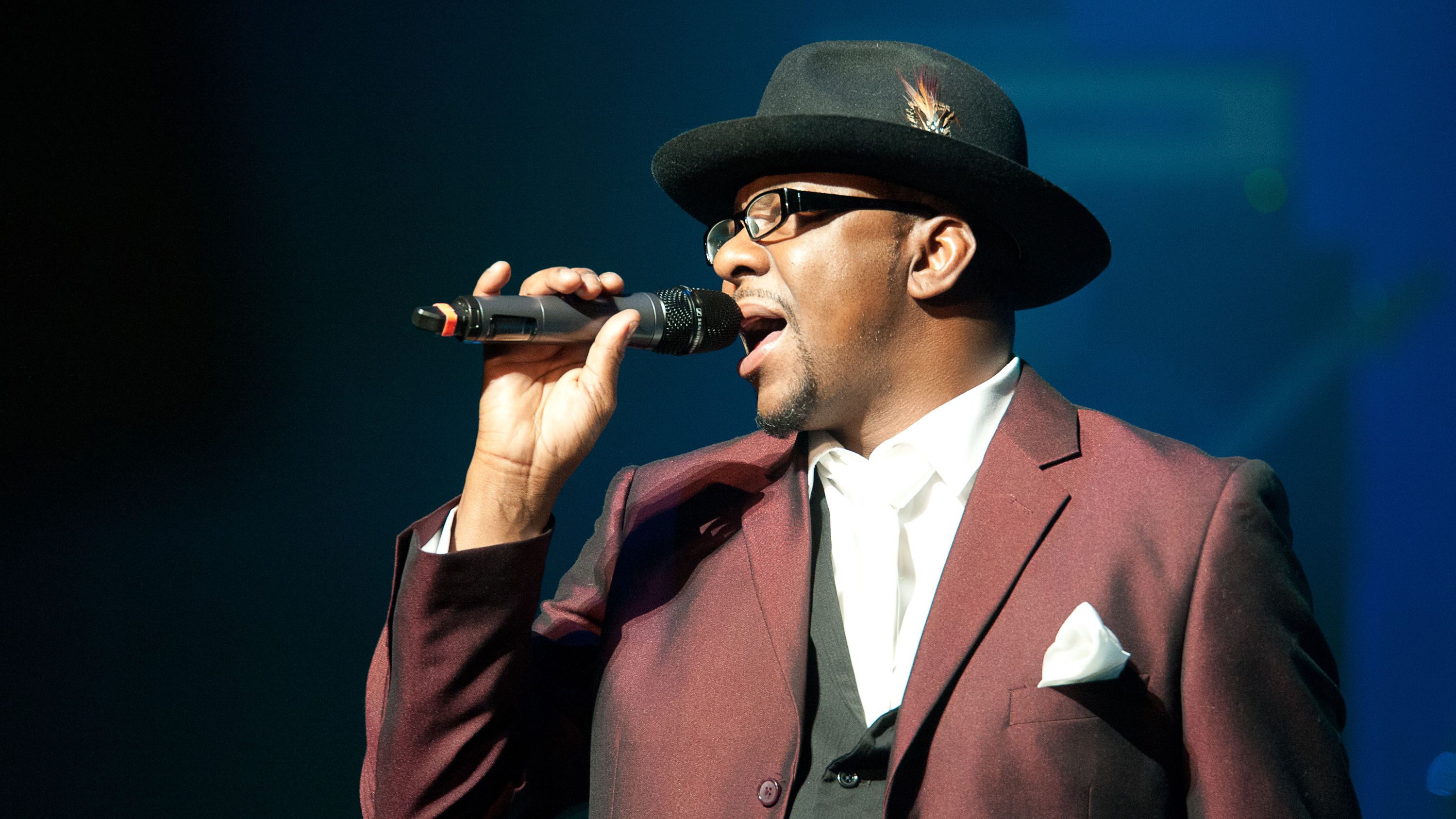  Bobby Brown performs at NJPAC Prudential Hall on February 19, 2012 in Newark, New Jersey.