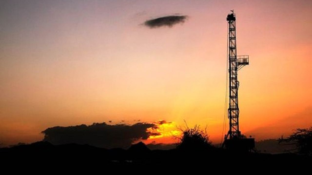 Kenya has struck oil in its remote northwestern Turkana region after exploratory drilling by Anglo-Irish firm Tullow Oil, but has yet to establish commercial viability. 