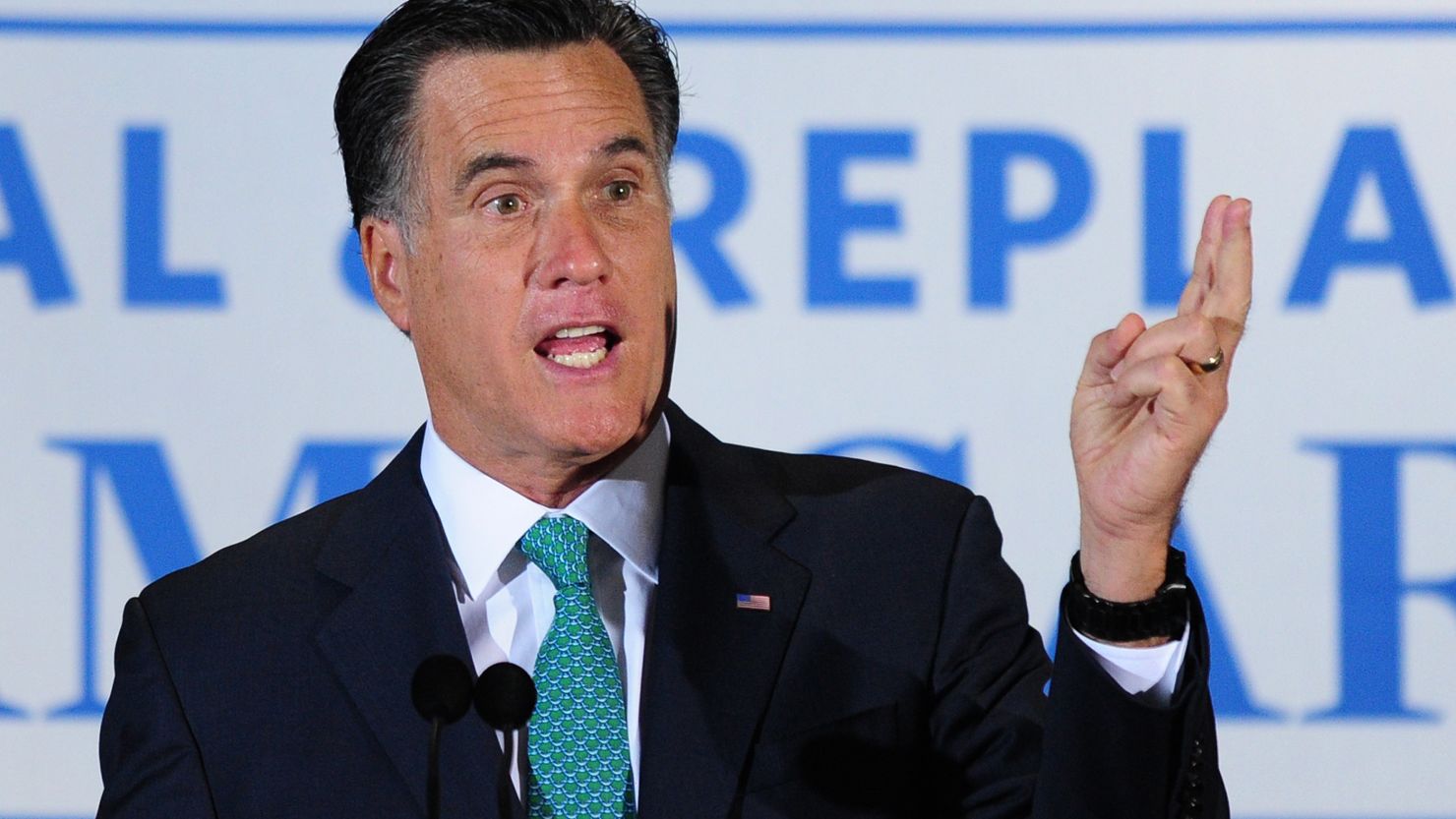 Polling indicates Mitt Romney has a 7-point advantage over Rick Santorum.