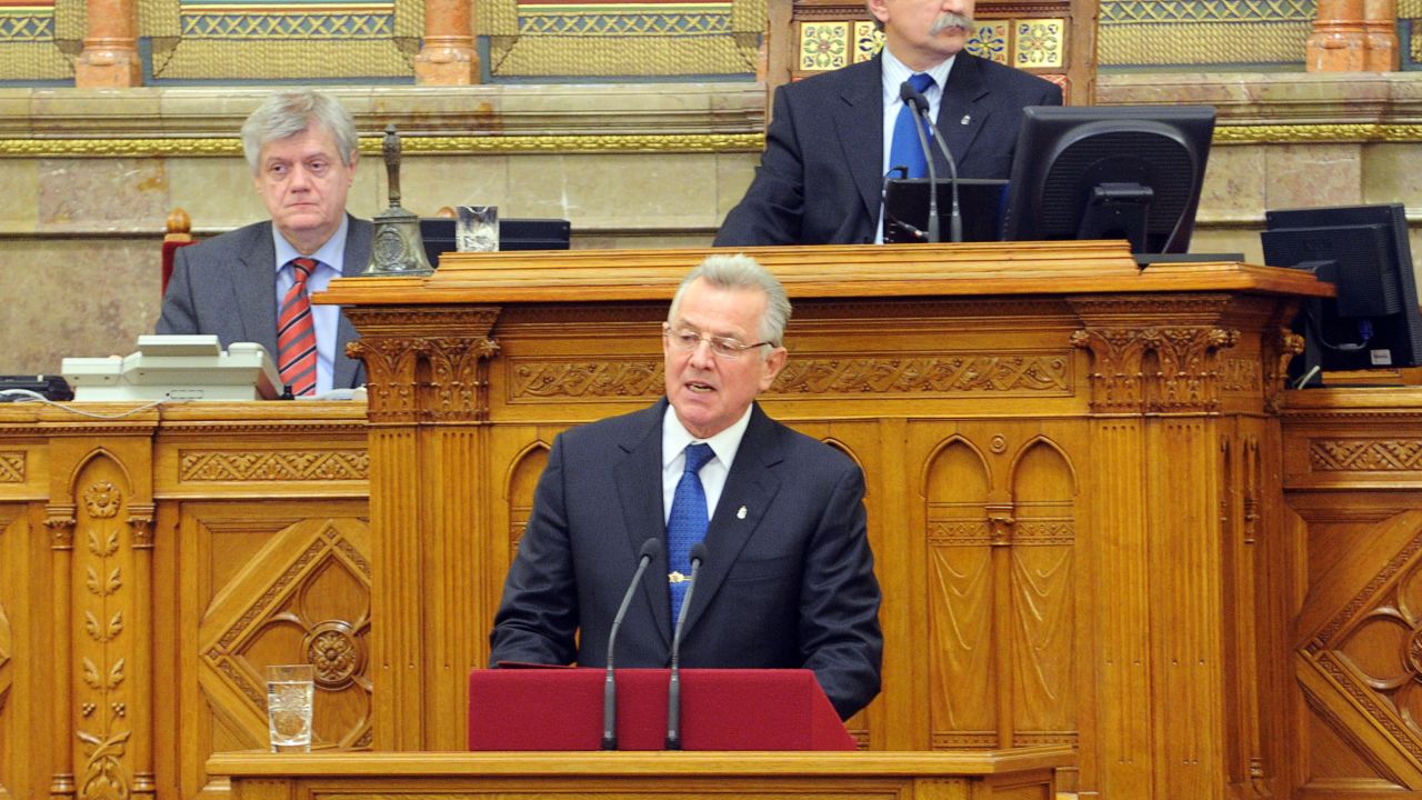 Hungarian President Pal Schmitt announces his resignation to the Hungarian Parliament in Budapest on April 2, 2012.