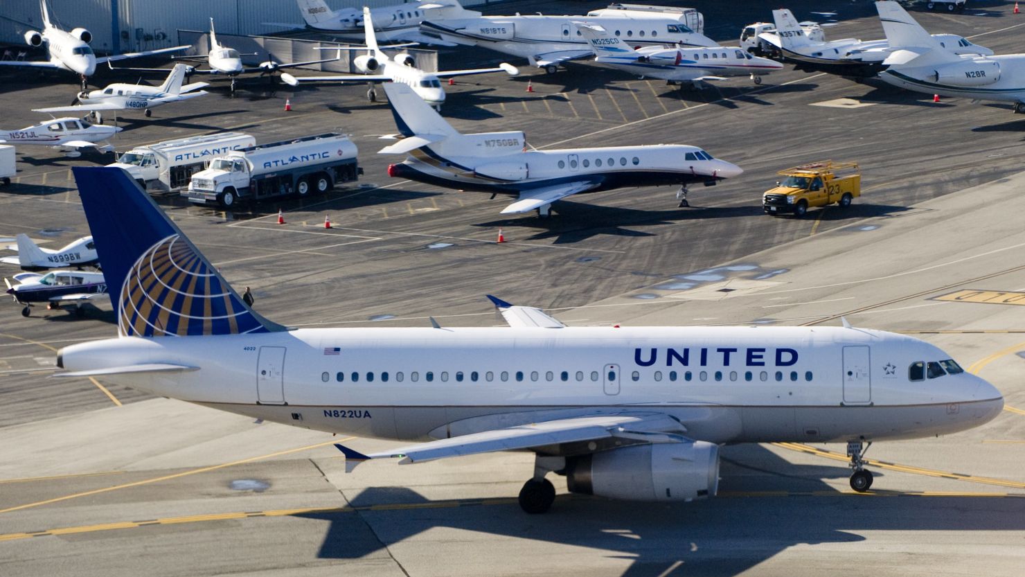 A United Airlines computer glitch affected travelers everywhere on Tuesday.