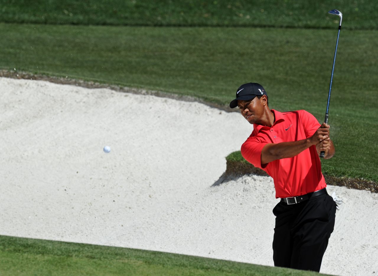 Tiger Woods continued to struggle in the final round with a two-over-par 74 to finish five-over.
