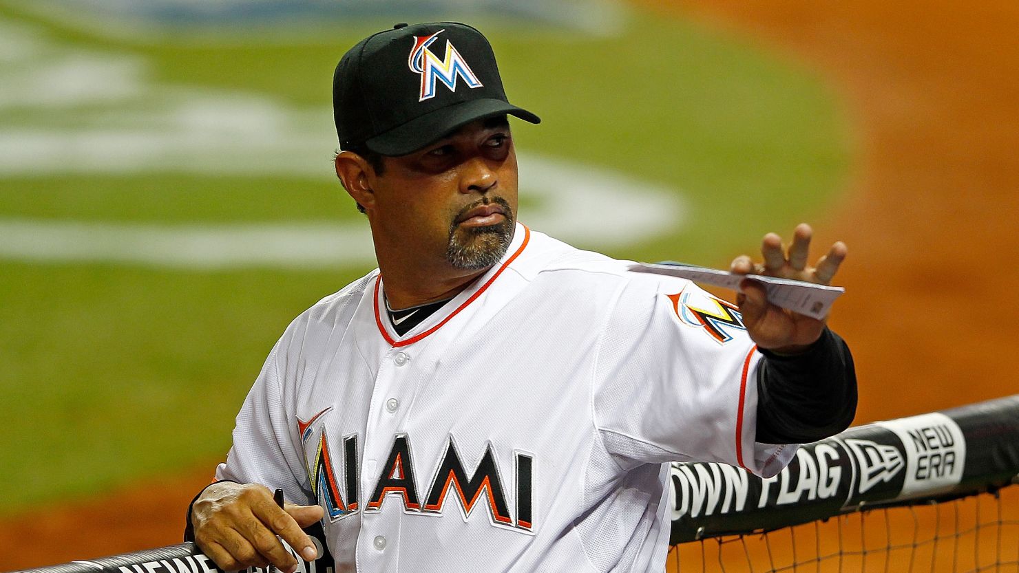 Marlins manager Ozzie Guillen has apologized, and been suspended for five games, after his remarks about Fidel Castro.