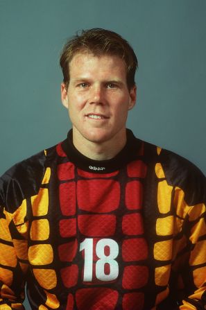 Friedel made his first appearance for the United States national team in 1992 against Canada at the age of 21 and competed at the Olympics in Barcelona that year.