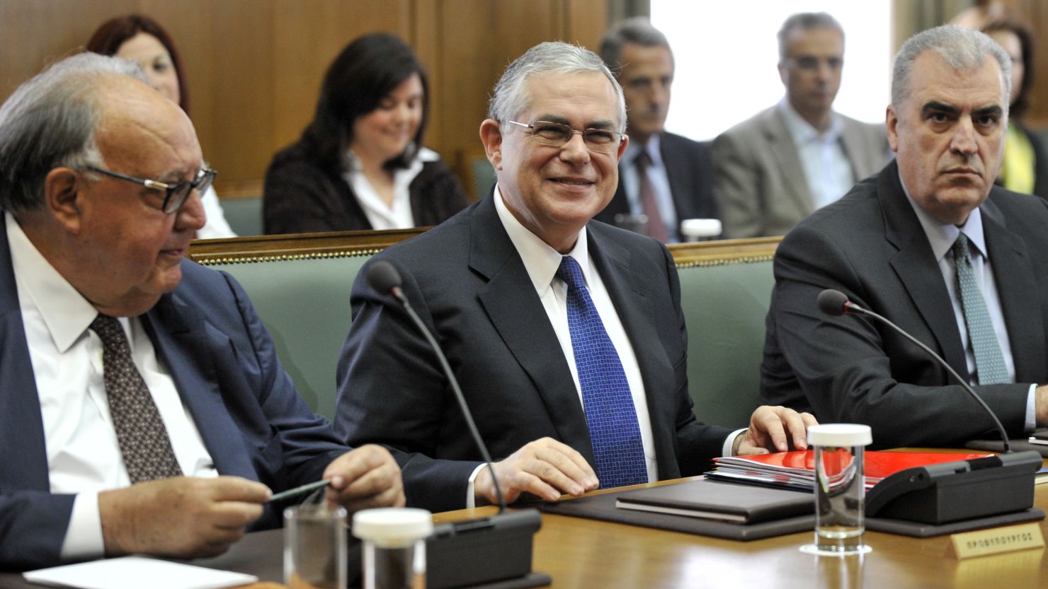 Greek Prime Minister Lucas Papademos has said Greece will call a snap election on May 6. 