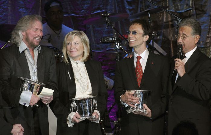 Barry and Robin share the stage with Yvonne Gibb (wife of Maurice, who died in 2003) and BMI CEO Del Bryant at the BMI Pop Awards in Beverly Hills, California, in 2007.