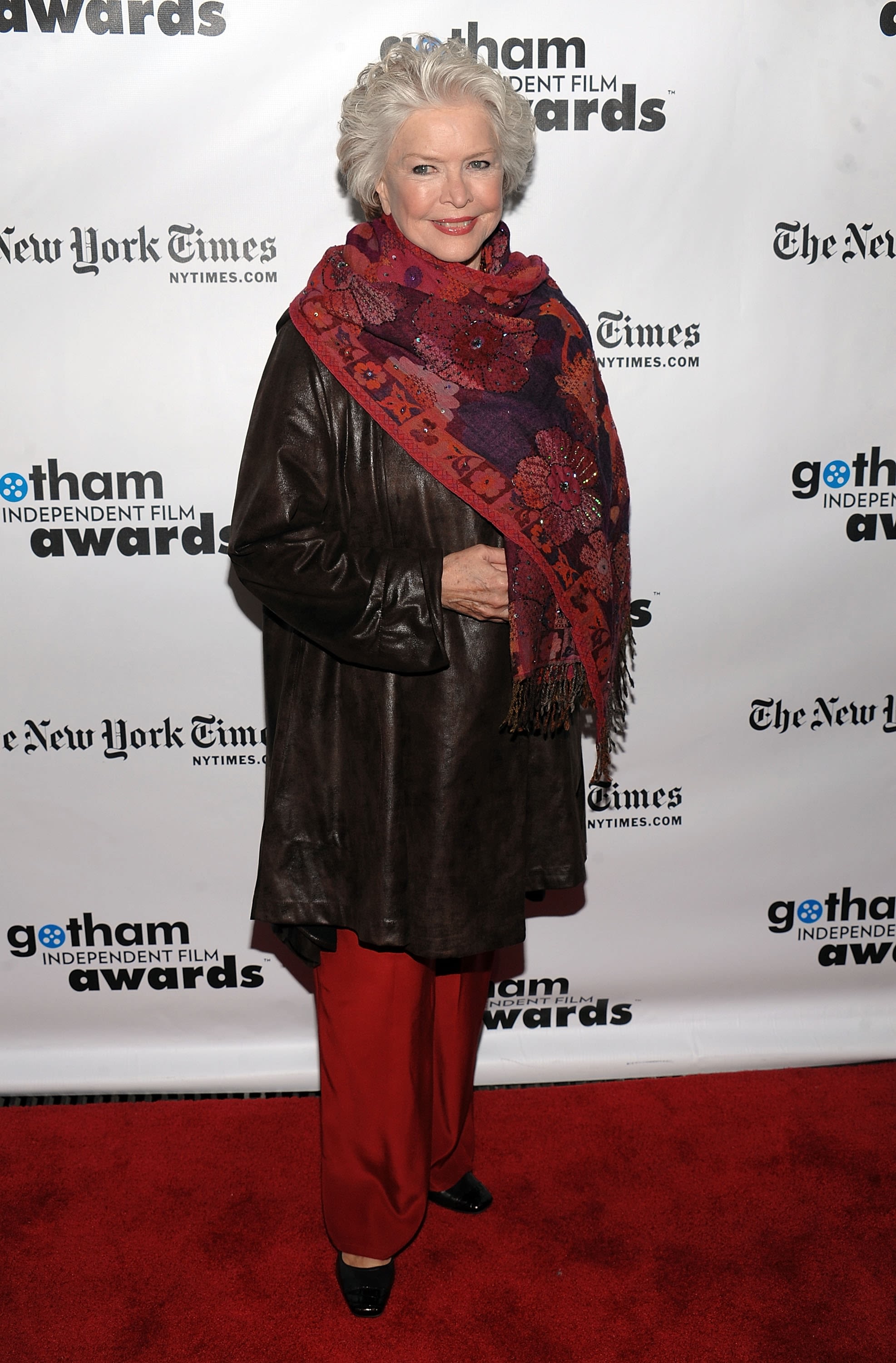 FYC: Ellen Burstyn in 'Pieces of a Woman' – Awardsdaily