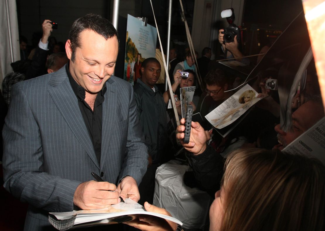 Vince Vaughn attends the Chicago premiere of 'Couples Retreat' at the AMC River East on October 6, 2009 in Chicago, Illinois