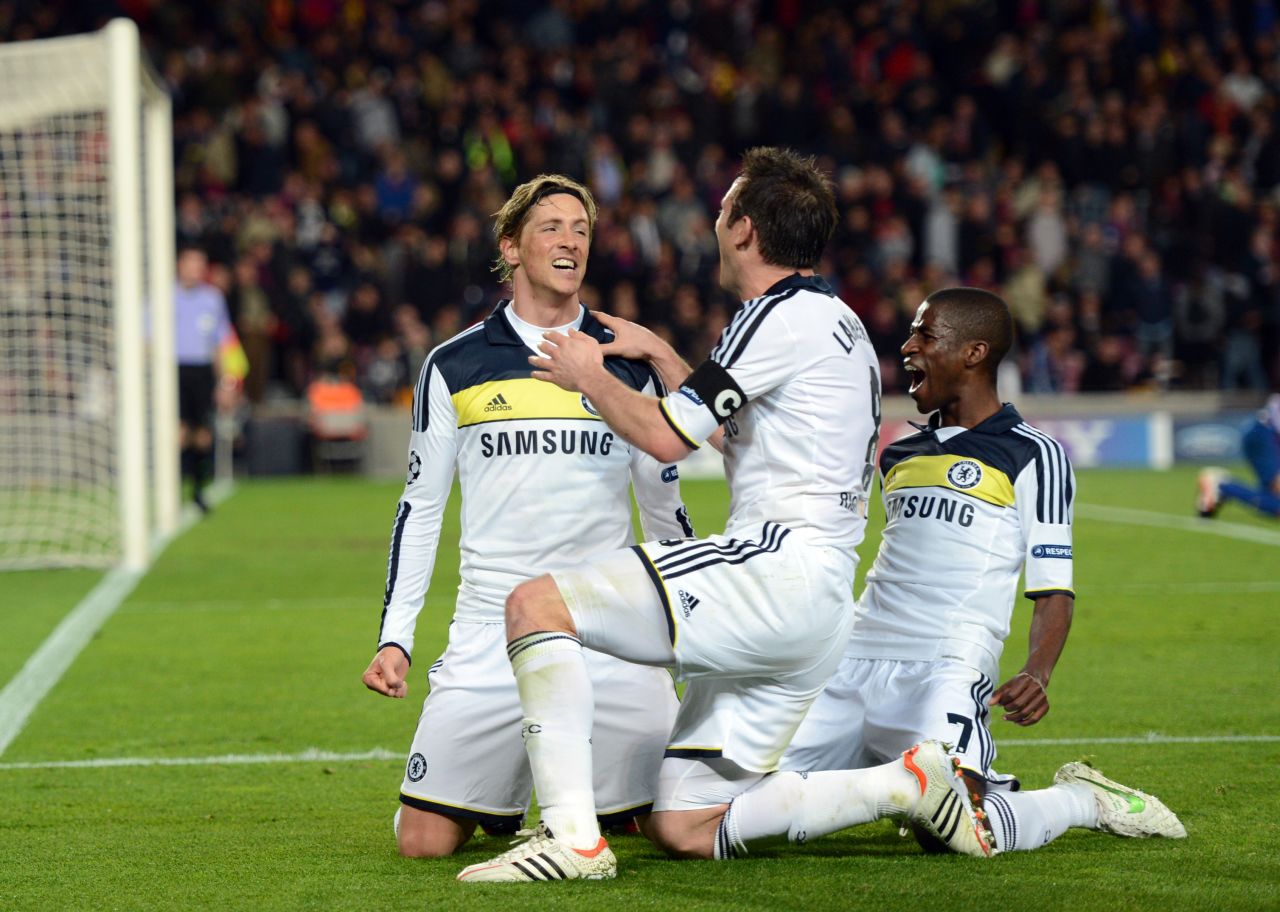 As Barcelona push forward, Torres goes clean through, rounds the keeper and Chelsea wrap up a 3-2 win.