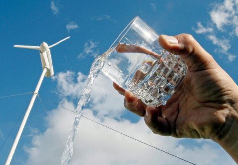 The turbine can produce up to 1,000 liters of drinking water every day, according to Eole Water.