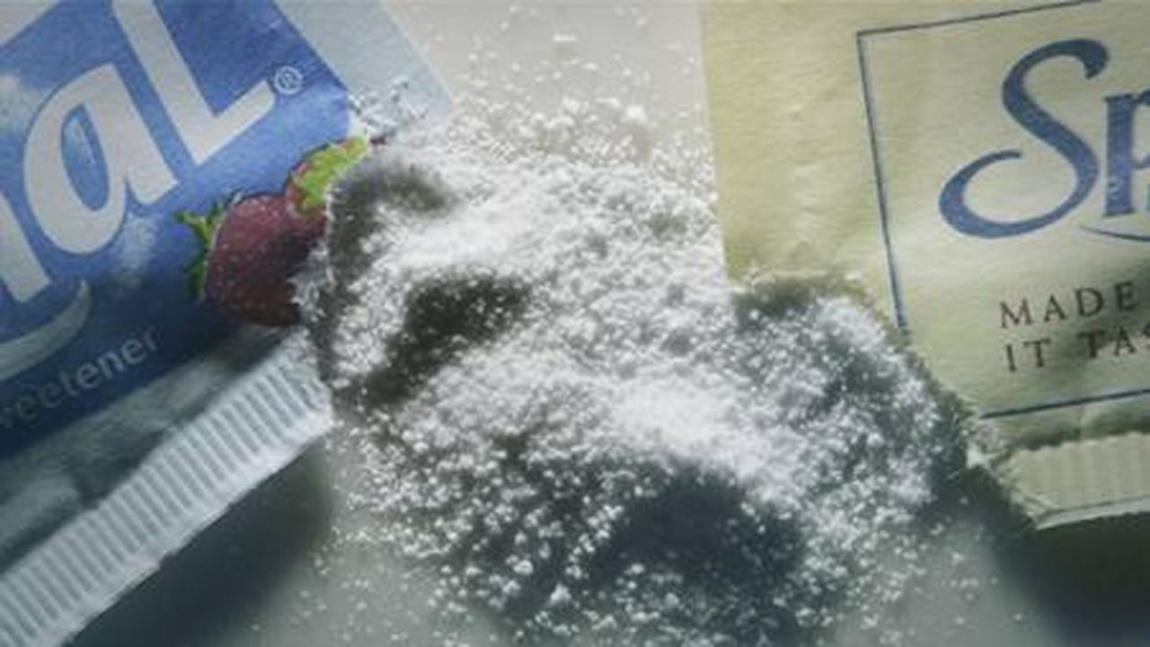 Equal and NutraSweet are FDA-approved artificial sweeteners made from aspartame (two amino acids put together). Another artificial sweetener, <a href="http://www.splenda.com/faq/no-calorie-sweetener" target="_blank" target="_blank">Splenda</a>, is sucralose-based and is created from chemically processed sugar. According to <a href="http://www.cnn.com/2013/07/15/health/artificial-sweeteners-soda/">researchers</a>, one possible risk of digesting these products is that it can confuse your body, making it harder to process real sugars as a result. Calories per tablespoon: 0.