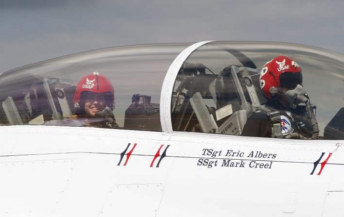 In 2010, just a couple of months after winning the U.S. Open, Creamer flew in an F-16 fighter jet with Kristin Hubbard of the U.S. Air Force Thunderbirds at the Air Force Reserve Base in Pittsburgh, Pennsylvania.