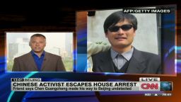 wr grant chinese activist escape_00004605