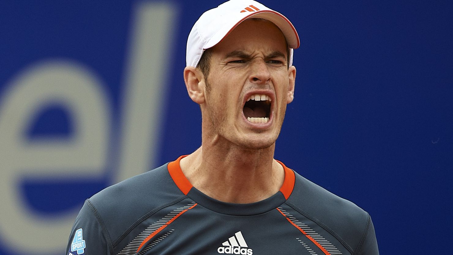 World No. 4 Andy Murray was dumped out of the Barcelona Open by 21-year-old Canadian Milos Raonic