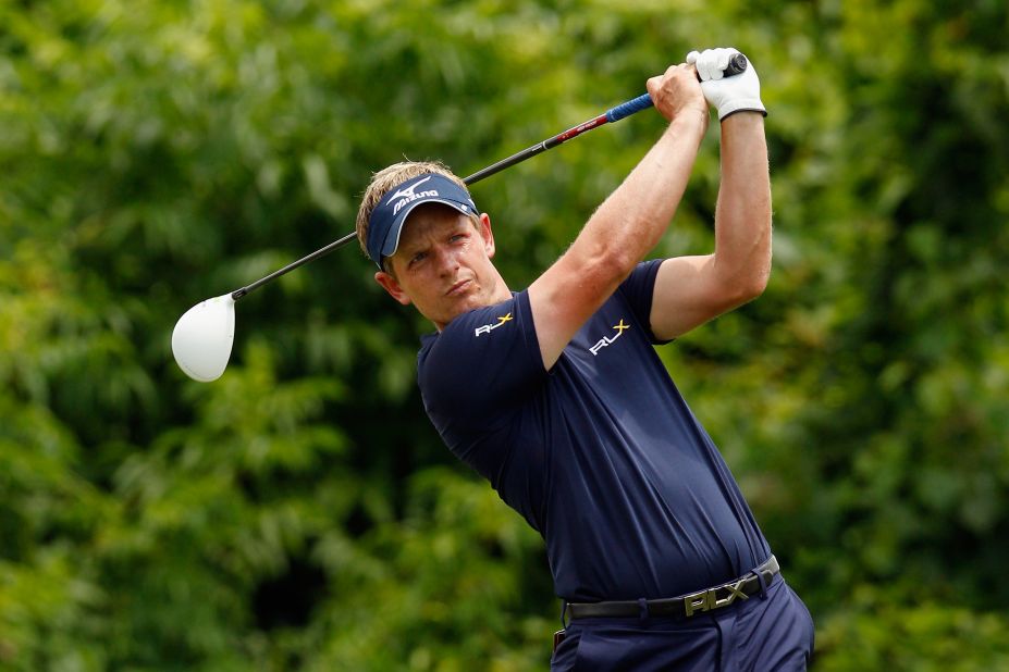 Luke Donald ended Rory McIlroy's two-week stay at the top of the world golf rankings with a third-place finish at the Zurich Classic -- his best result of the year.