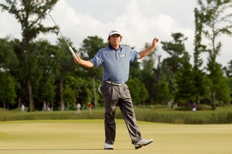 After Els missed a 6-foot birdie putt to win on the first playoff hole, Dufner two-putted for birdie on the next to finally claim his first title -- the weekend before he gets married.