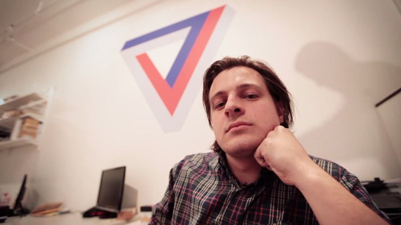 NextImg:Disconnected: My year without the Internet | CNN Business