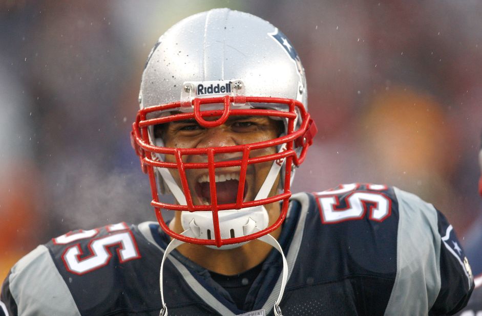 Seau emotes during a Patriots-Cardinals matchup in 2008. 