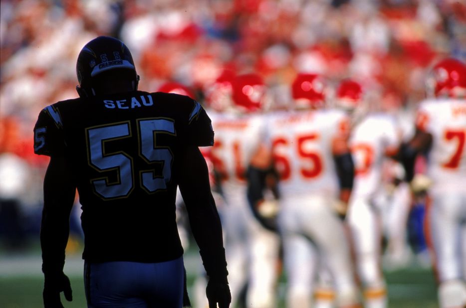 Seau takes the field during the 1999 game against the Kansas City Chiefs.