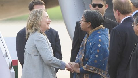 Bangladeshi Foreign Minister Dipu Moni welcomes US Secretary of State Hillary Clinton to Dhaka on March 5, 2012. 