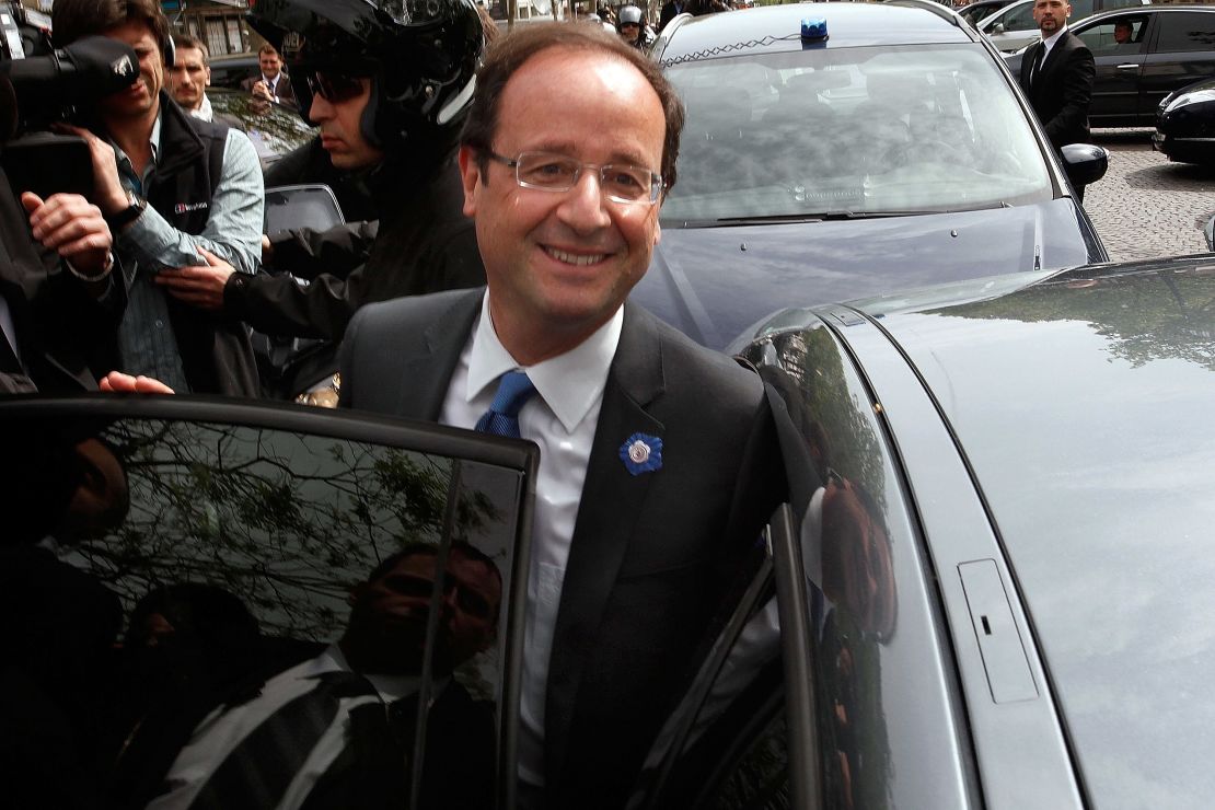 Socialist François Hollande says the strong showing for the National Front is an expression of people's "social anger." 