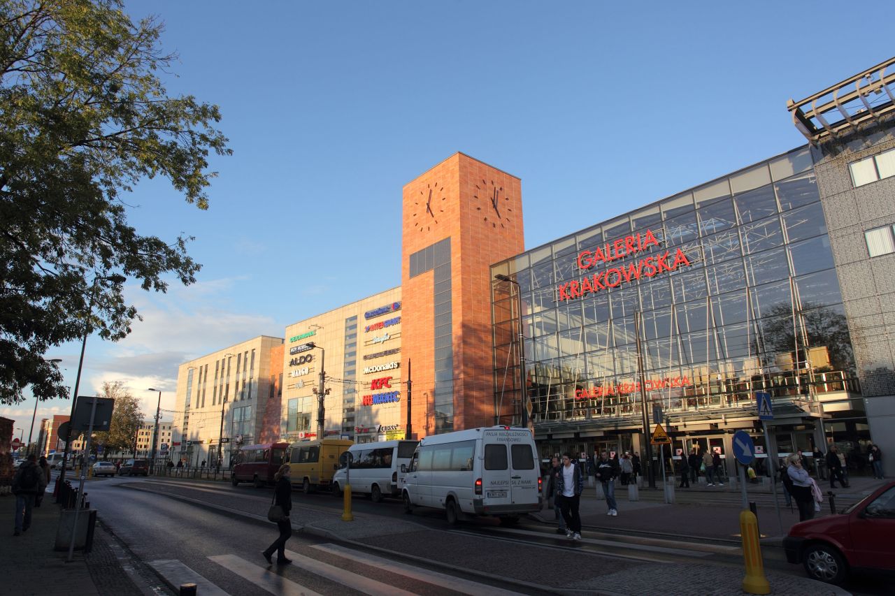 In Poland's first years of EU membership, over 800,000 Poles left every year to work in other -- mainly Western -- EU countries where wages were higher. But according to recent research by Poland's Central Statistics Office, this tide of emigres has stemmed and an increasing number of Polish nationals have remained in the country since 2008. Poland is the only economy in the European Union to avoid going into recession since the 2008 financial crisis.