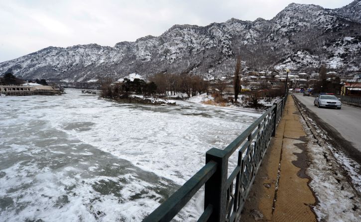 The Kura river runs through the Caucacus mountains, from Turkey, through Georgia, and then Azerbaijan. It is one of the largest rivers in Georgia, with 36,400 square kilometres of its river basin located in the country -- more than half of Georgia's area. However, it suffers from major industrial pollution, making it a problematic source of drinking water.