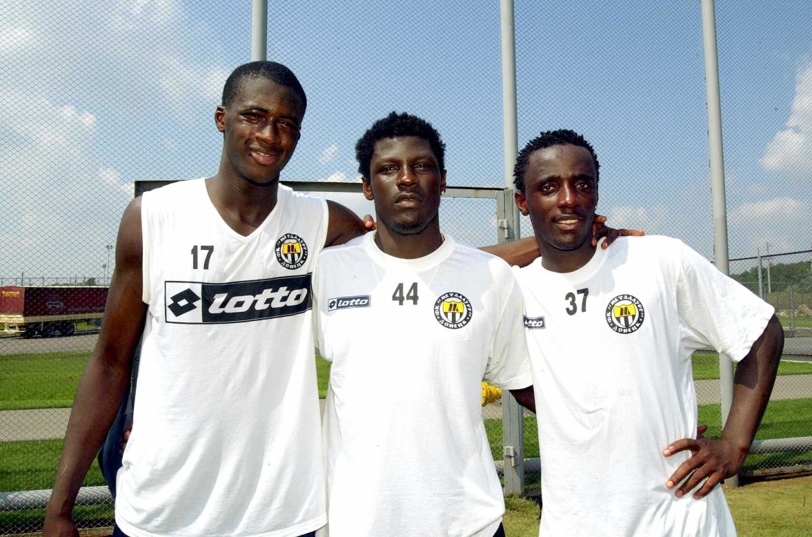 He started his European career with Beveren in Belgium, before moving to Ukraine's Metalurh Donetsk in 2004 along with compatriots Arsene Ne (left) and Igor Lolo (center).