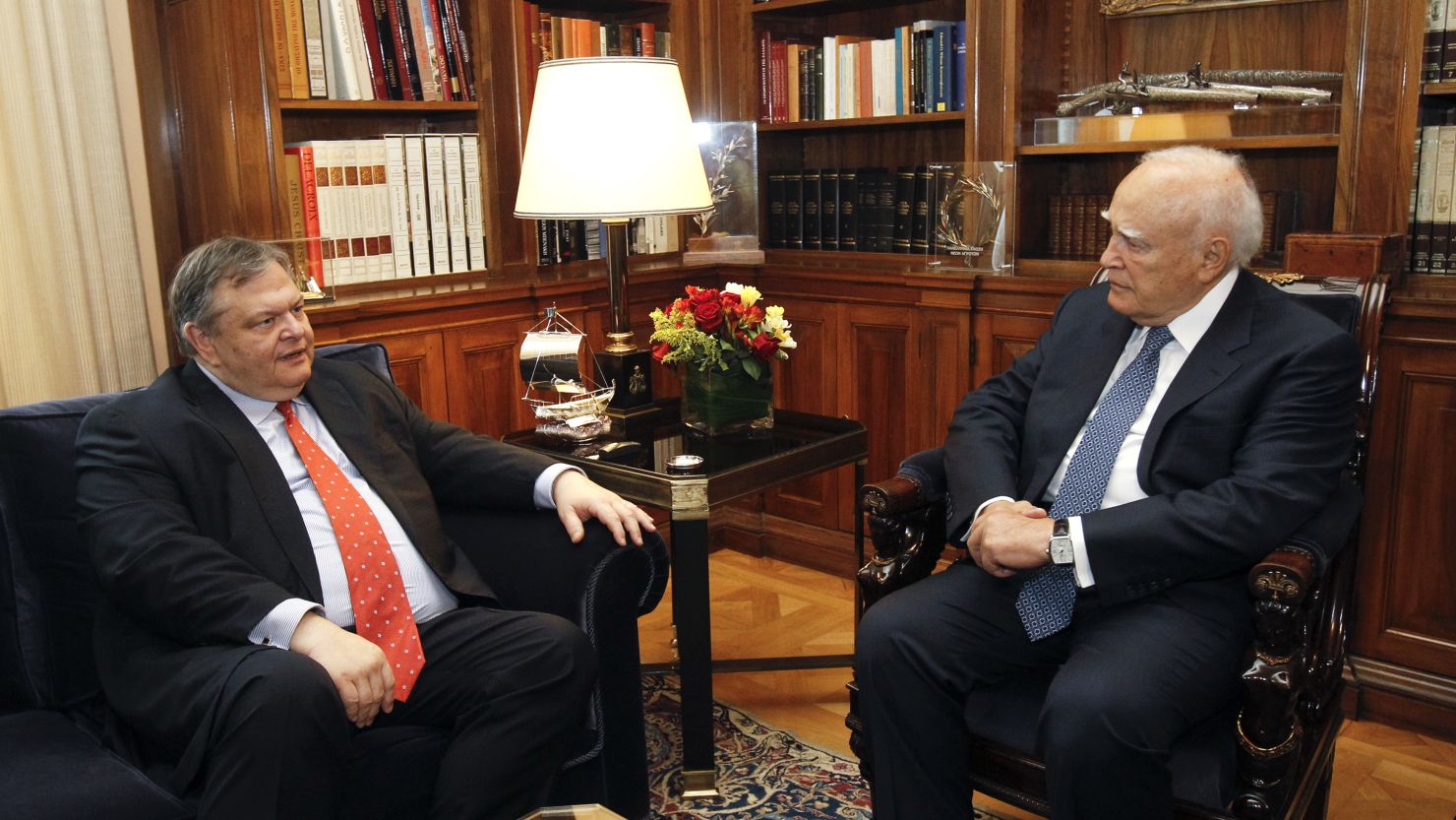 Greek President Karolos Papoulias (right) pictured with Socialist PASOK party leader Evangelos Venizelos on Thursday.
