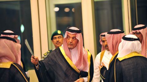 Saudi Foreign Minister Prince Saud al-Faisal, center, is part of the effort to create a Gulf State union.