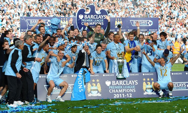 Manchester City beat archrivals and neighbors Manchester United to the English Premier League title on goal difference, after two goals in stoppage gave Roberto Mancini's side a 3-2 victory against Queens Park Rangers.