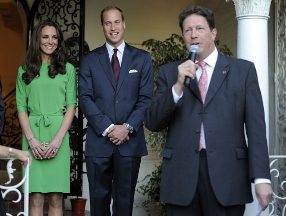 Kate wore a green Diane Von Furstenberg frock in Los Angeles on July 8 2011.