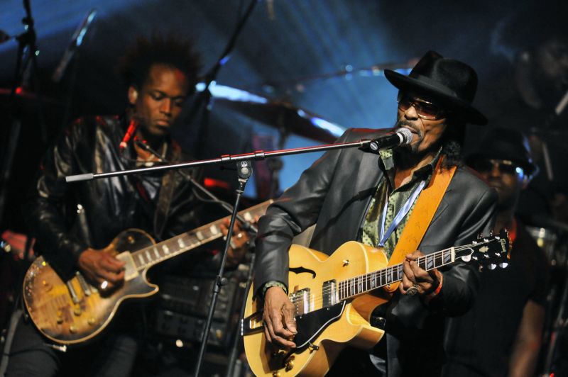 Go-Go' performer Chuck Brown dies | CNN