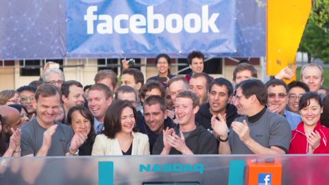 Facebook IPO debuted on Nasdaq on Friday, albeit late.