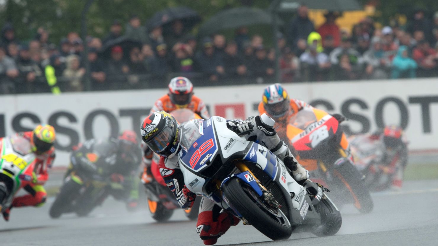 Jorge Lorenzo and second-place Valentine Rossi thrived in the wet conditions at Le Mans