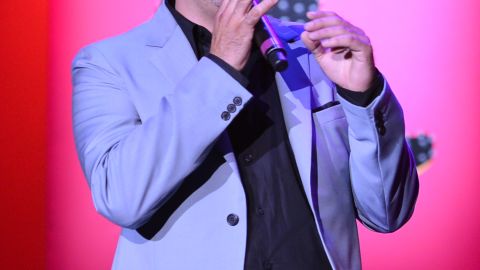 Taylor Hicks' blues-meets-rock style earned him a following that led to his win on season 5, beating favorite (and now actress) Katharine McPhee. His self-titled debut album was certified platinum, and his single "Do I Make You Proud" debuted at No. 1 on Billboard's Hot 100 Singles. Hicks released "The Distance" in 2008 on his independent record label, Modern Whomp. In 2014 <a href="http://www.forbes.com/sites/zackomalleygreenburg/2014/01/15/an-american-idol-not-so-idle-inside-the-world-of-taylor-hicks/" target="_blank" target="_blank">he played a residency in Las Vegas. </a>