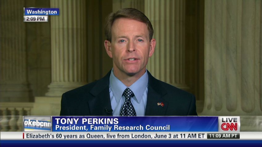 exp Tony Perkins_00002001