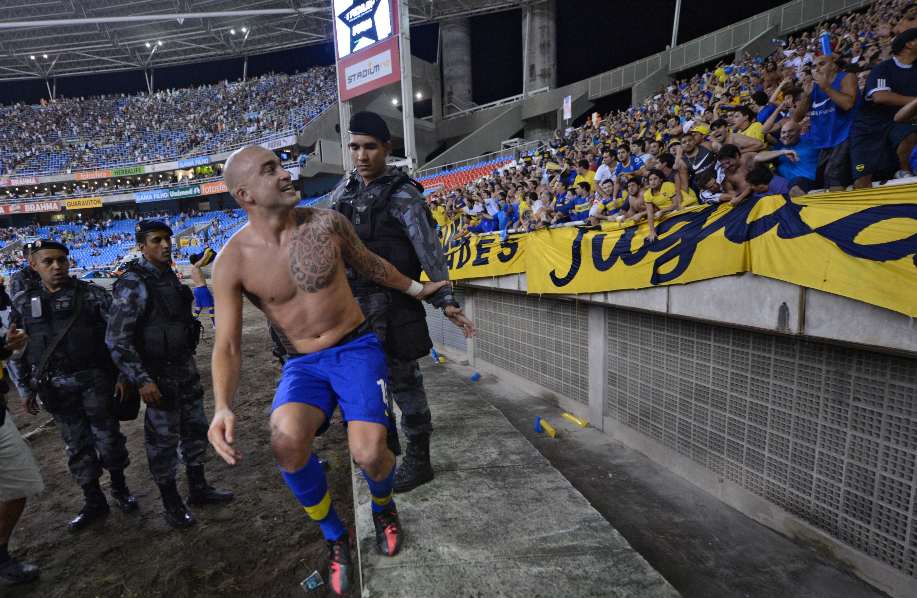 Soccer-Atletico Mineiro eliminates Boca as chaotic scenes sully Copa  Libertadores