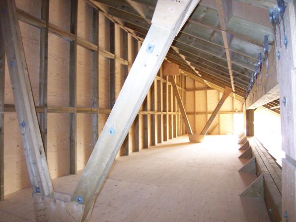 The interior of the attic was constructed in accordance with English legislation which protects bats' roosts.