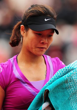 Li Na was disappointed after suffering a surprise defeat in the fourth round of the French Open against Yaroslava Shvedova of Kazakhstan.