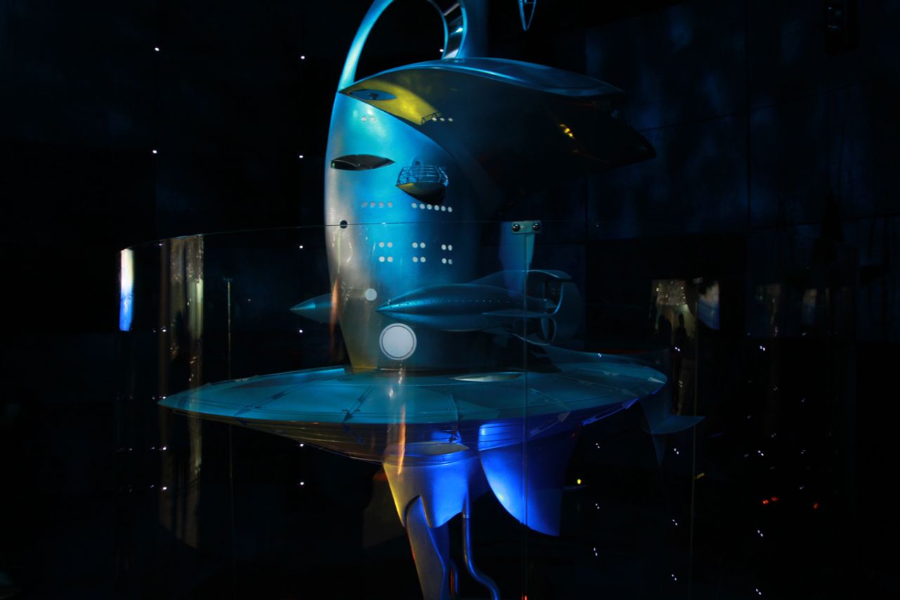 A 1:15 scale model of the SeaOrbiter is currently on display at Expo 2012 in Yeosu, South Korea. 