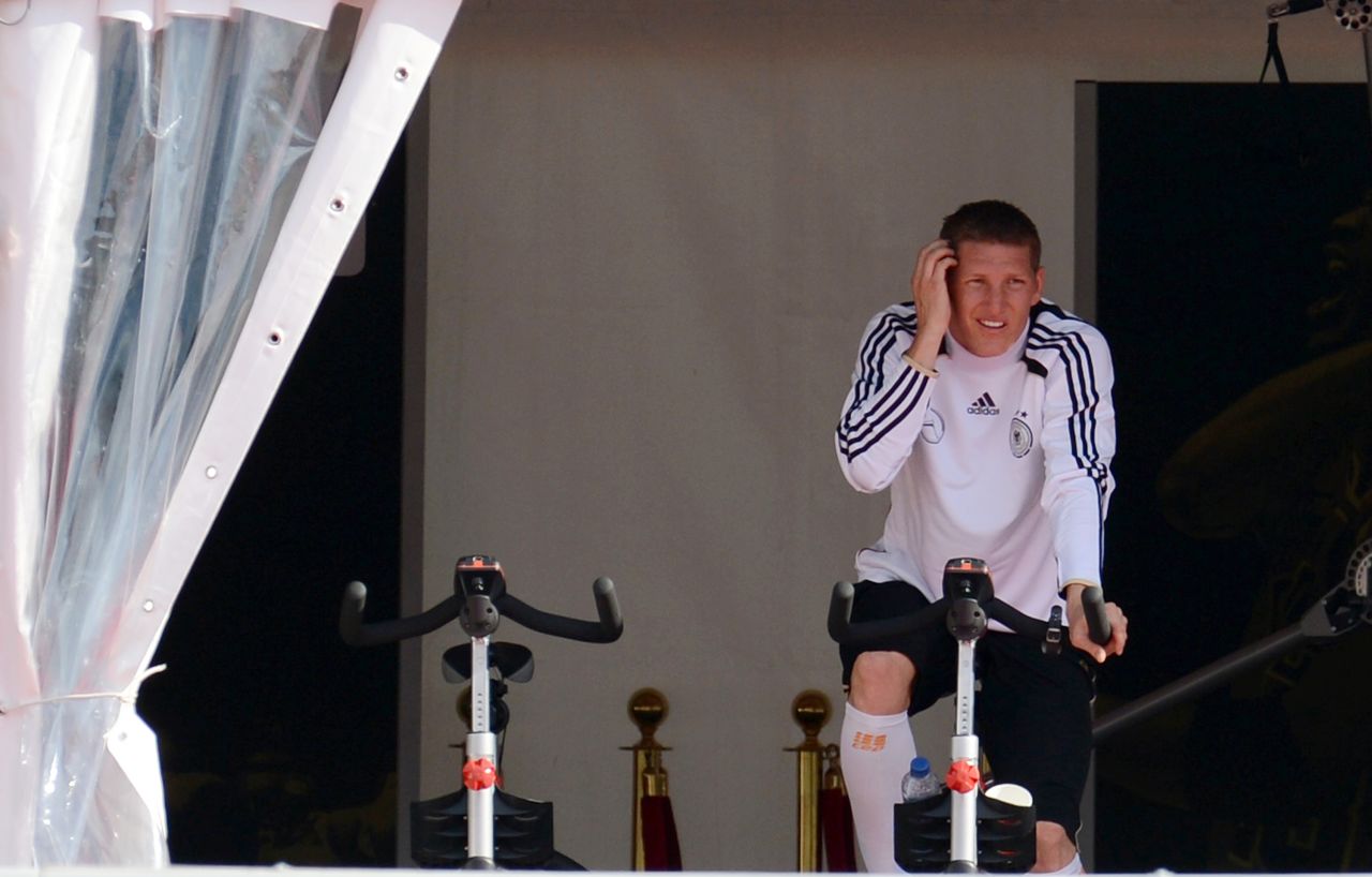 Germany midfielder Bastian Schweinsteiger injured his thigh in Bayern Munich's Champions League final defeat to Chelsea on May 19 but is fit to play at Euro 2012.