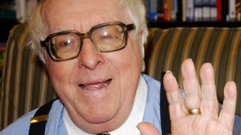 Not surprisingly, the Twitterverse is alive with those admiring Ray Bradbury ans his work.