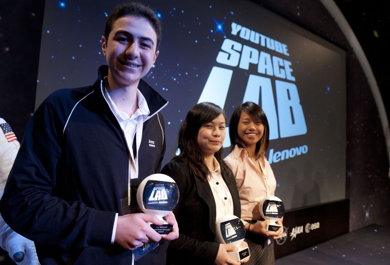 Mohamed pictured with the other winners of the Space Lab competition, Sara Ma and Dorothy Chen, from Troy, Michigan.
